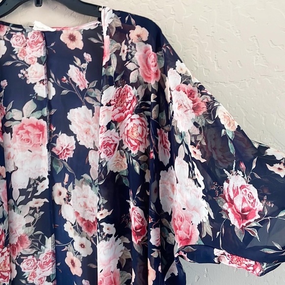 Floral‎ Kimono Cardigan - Picture 4 of 8